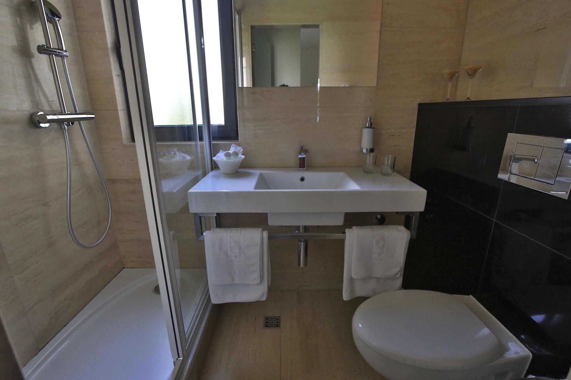 Beach Hotel Split Подстрана Екстериор снимка