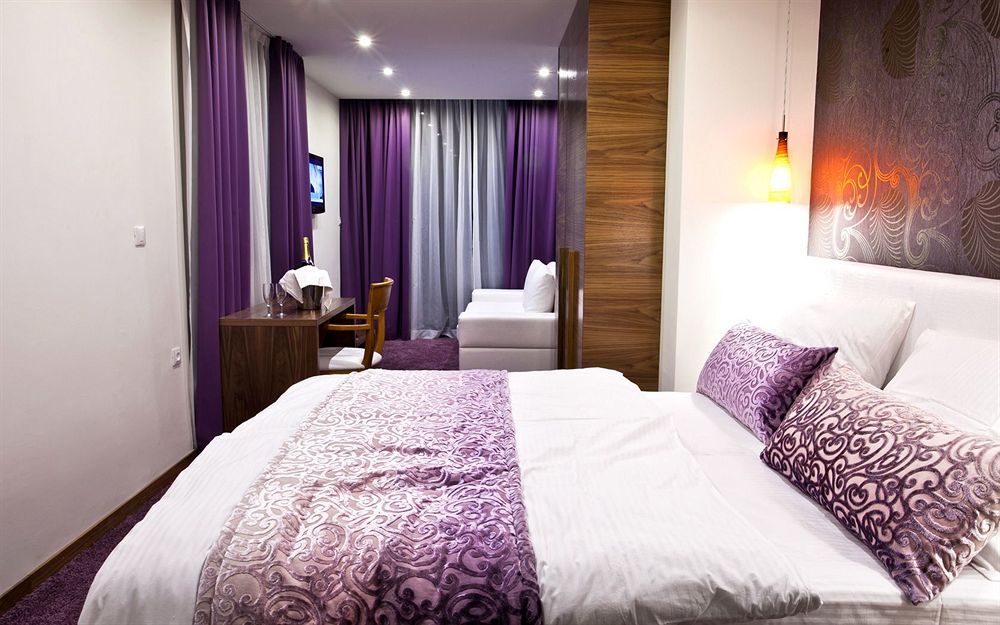 Beach Hotel Split Подстрана Екстериор снимка