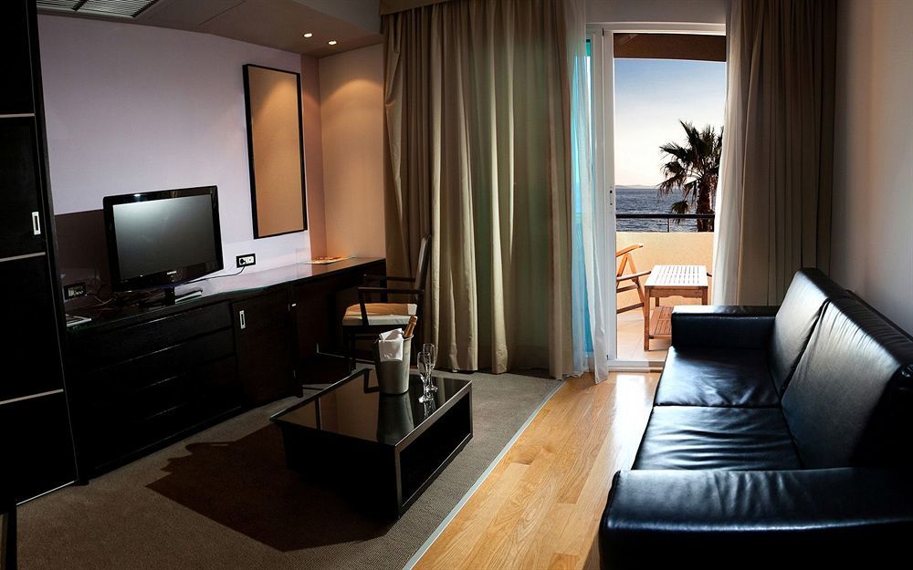 Beach Hotel Split Подстрана Екстериор снимка